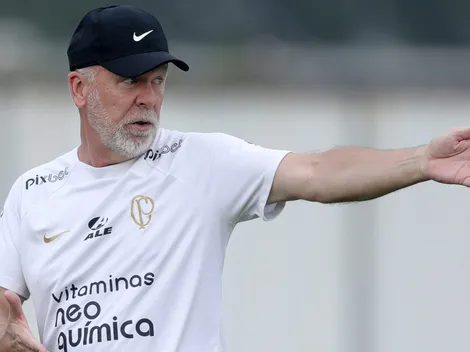 Mano Menezes vai PERDER atacante 'preferido' do Corinthians