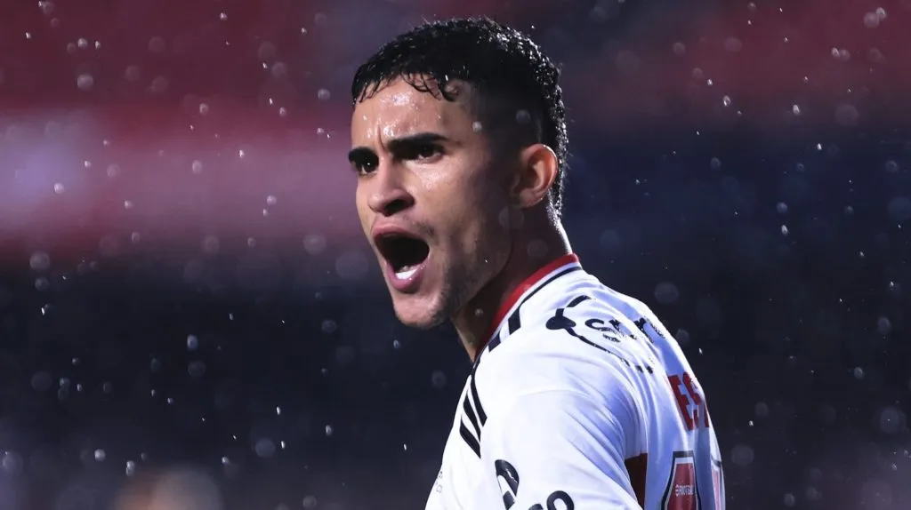 Foto: Ettore Chiereguini/AGIF - Nestor evoluiu muito no São Paulo.