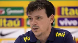 MT - CUIABA - 12/10/2023 - SELECAO BRASILEIRA, COLETIVA Fernando Diniz - Fernando Diniz treinador da Selecao Brasileira durante coletiva de imprensa realizada no Arena Pantanal. Foto: Gil Gomes/AGIF