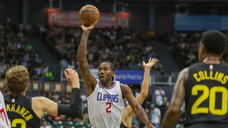 Kawhi durante a pré-temporada da NBA