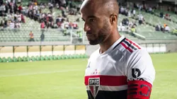 Lucas Moura com a camisa do São Paulo - Foto: Fernando Moreno/AGIF
