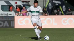 Thiago Dombroski em ação pelo Coritiba Foto: Robson Mafra/AGIF