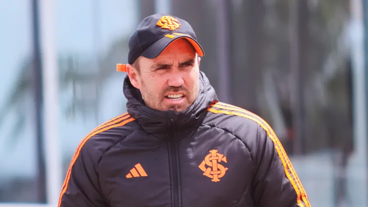 Foto: Ricardo Duarte/Inter/Divulgação - Coudet: técnico não conta com goleiro para 2024