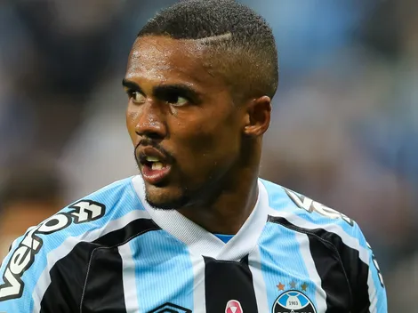 Douglas vive impasse nos EUA e chance de voltar ao Grêmio é detalhada