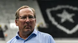 RJ - Rio de Janeiro - 26/06/2022 - BRASILEIRO A 2022, BOTAFOGO X FLUMINENSE - John Textor acionista majoritario do Botafogo antes da partida contra o Fluminense no estadio Engenhao pelo campeonato Brasileiro A 2022. Foto: Thiago Ribeiro/AGIF