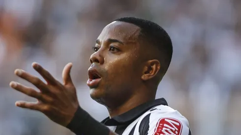 MG - Belo Horizonte - 07/05/2017 - Mineiro 2017, Atletico-MG x Cruzeiro - Robinho ,jogador do Atletico-MG durante partida no Independencia. Foto: Thomás Santos/AGIF