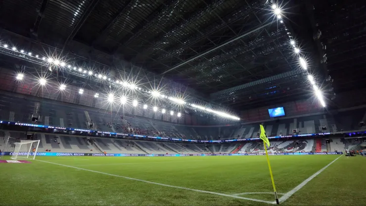 CURITIBA, BRAZIL - FEBRUARY 23: General view of the stadium prior to a match between Athletico Paranaense and Palmeiras as part of Recopa Sudamericana 2022 at Arena da Baixada on February 23, 2022 in Curitiba, Brazil. (Photo by Heuler Andrey/Getty Images)