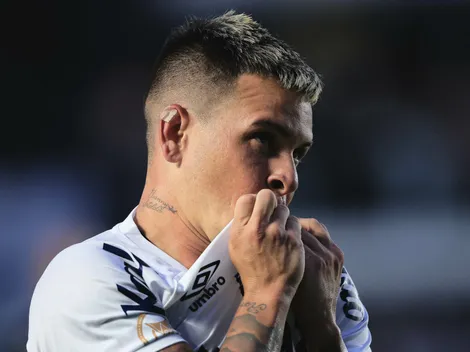 Marcelo Fernandes abraça Soteldo no Santos e é só elogios ao camisa 10