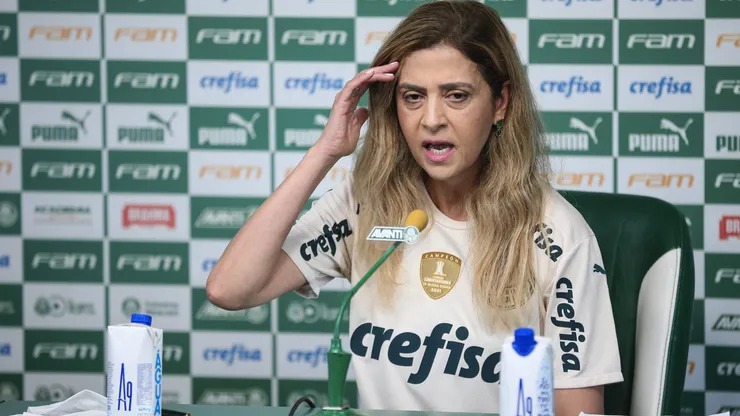 Leila Pereira em entrevista coletiva em dezembro de 2022. Foto: Ettore Chiereguini/AGIF