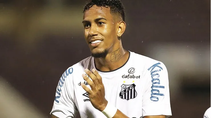 Foto: Pedro Ernesto Guerra Azevedo/Santos FC - Rwan pertence ao Santos