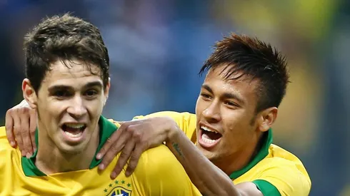 Oscar, Neymar. Brasil x Franca em Amistoso na Arena Gremio. 09 de Junho de 2013. Foto: Heuler Andrey/AGIF