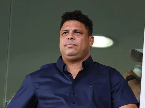 Ronaldo observa seu clube sendo zoado por rival