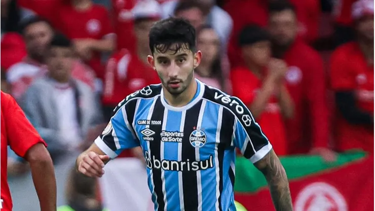 Villasanti em ação contra o Inter