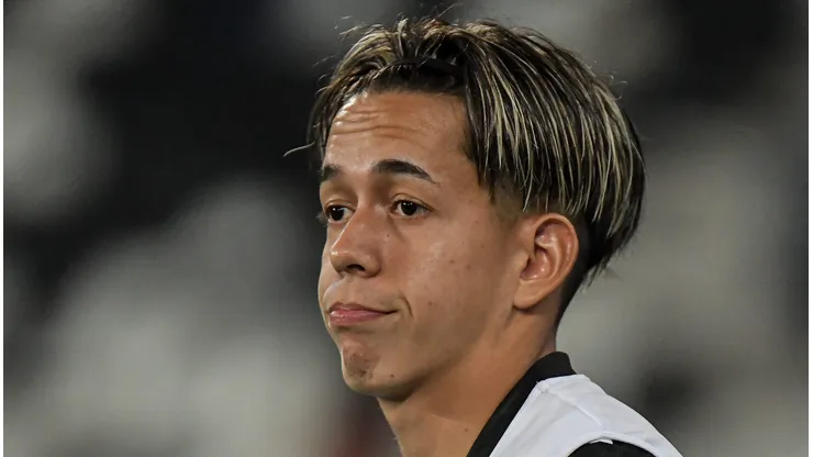 RJ - RIO DE JANEIRO - 12/08/2023 - BRASILEIRO A 2023, BOTAFOGO X INTERNACIONAL - Matias Segovia jogador do Botafogo durante partida contra o Internacional no estadio Engenhao pelo campeonato Brasileiro A 2023. Foto: Thiago Ribeiro/AGIF