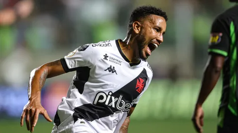 MG - BELO HORIZONTE - 25/09/2023 - BRASILEIRO A 2023, AMERICA-MG X VASCO - Jair jogador do Vasco comemora seu gol durante partida contra o America-MG no estadio Independencia pelo campeonato Brasileiro A 2023. Foto: Gilson Lobo/AGIF