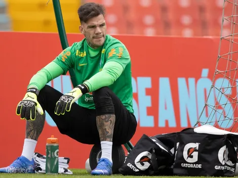 Ederson defende torcedores brasileiros após jogo contra a Venezuela
