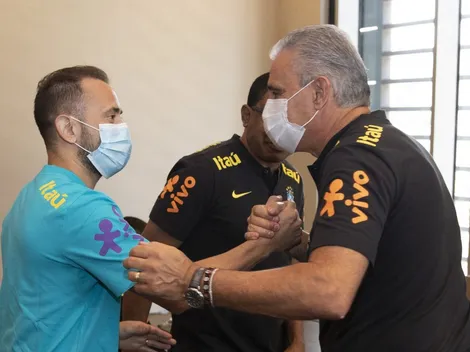 EMPRESÁRIO COMUNICOU! Futuro de Everton Ribeiro tem ATUALIZAÇÃO