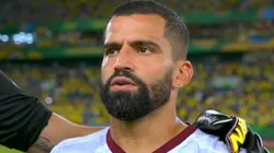 Reprodução/Sportv. Rincón protagoniza lance polêmico e chama atenção de torcida do Santos