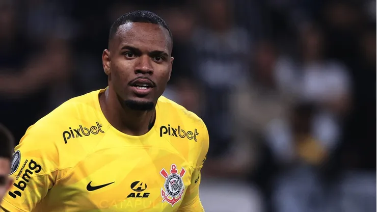 Foto: Ettore Chiereguini/AGIF - Carlos Miguel tem moral no Corinthians.