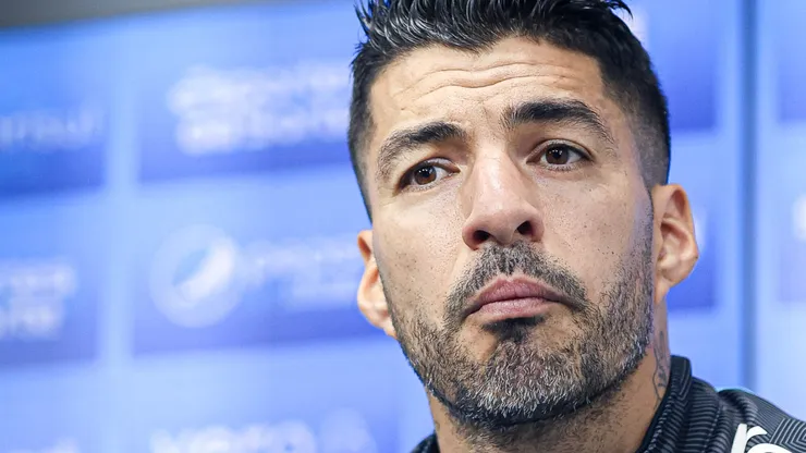 Foto: Maxi Franzoi/AGIF - Suárez: futuro do centroavante é pauta no Grêmio