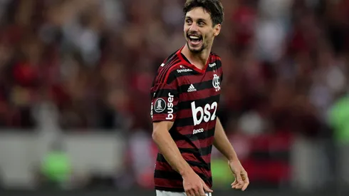 Situação de Rodrigo Caio pode ter reviravolta surpreendente no Flamengo - Foto: Thiago Ribeiro/AGIF