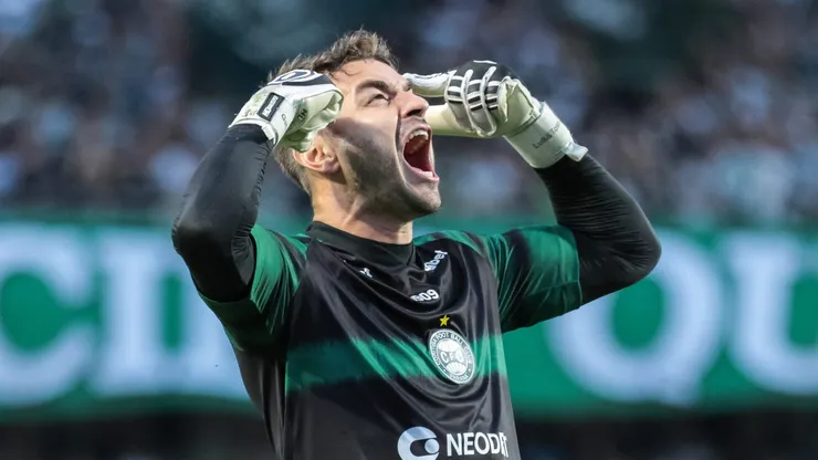 Gabriel é o arqueiro titular do Coxa