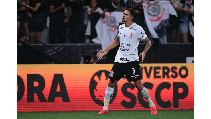 SP - SAO PAULO - 18/09/2023 - BRASILEIRO A 2023, CORINTHIANS X GREMIO - Lucas Verissimo jogador do Corinthians comemora seu gol durante partida contra o Gremio no estadio Arena Corinthians pelo campeonato Brasileiro A 2023. Foto: Ettore Chiereguini/AGIF