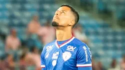 Foto: Alexandre Lago/AGIF - Matheus Nogueira , Goleiro do Paysandu, comemora o gol de empate contra o America-RN, Arena das Dunas , 30/07/2023