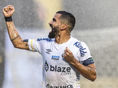 Técnico do Santos rasga elogios a Rincón