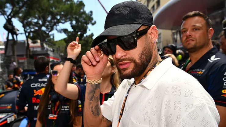 Neymar foi um dos vários grandes jogadores que rumaram para a Arábia Saudita. Jogador do Palmeiras de Abel pode ter mesmo destino em janeiro