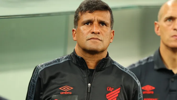 Foto: José Tramontin/athletico.com.br/Divulgação - Wesley Carvalho: técnico abriu o jogo em entrevista
