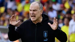 (Photo by Franklin Jacome/Getty Images) - Bielsa pode interferir indiretamente em uma mudança no Corinthians.