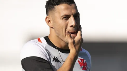RJ - RIO DE JANEIRO - 06/08/2023 - BRASILEIRO A 2023, VASCO X GREMIO - Sebastian Ferreira jogador do Vasco durante aquecimento antes da partida contra o Gremio no estadio Sao Januario pelo campeonato Brasileiro A 2023. Foto: Jorge Rodrigues/AGIF