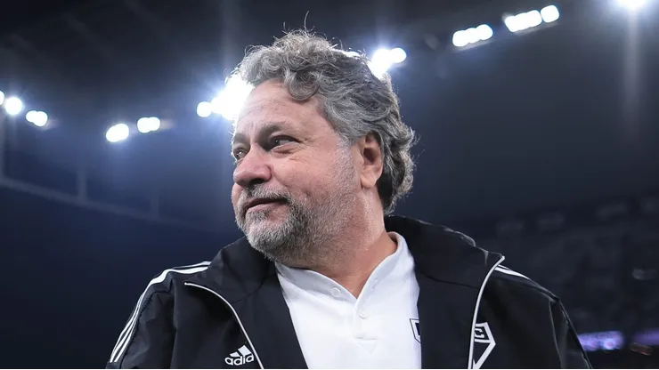 SP - SAO PAULO - 25/07/2023 - COPA DO BRASIL 2023, CORINTHIANS X SAO PAULO - Julio Casares presidente do Sao Paulo durante partida contra o Corinthians no estadio Arena Corinthians pelo campeonato Copa do Brasil 2023. Foto: Ettore Chiereguini/AGIF