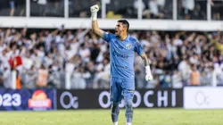 Goleiro do Peixe foi eleito craque da partida na vitória contra o Palmeiras no Clássico da Saudade. Foto: Abner Dourado/AGIF