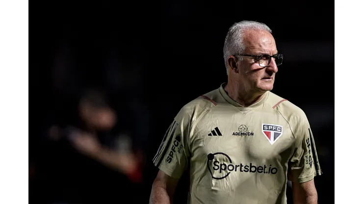 RJ - RIO DE JANEIRO - 07/10/2023 - BRASILEIRO A 2023, VASCO X SAO PAULO - Dorival Junior tecnico do Sao Paulo durante partida contra o Vasco no estadio Sao Januario pelo campeonato Brasileiro A 2023. Foto: Thiago Ribeiro/AGIF