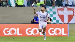 Foto: Marcello Zambrana/AGIF - Peixe quebra jejum contra o rival e atacante marca mais um no Brasileirão