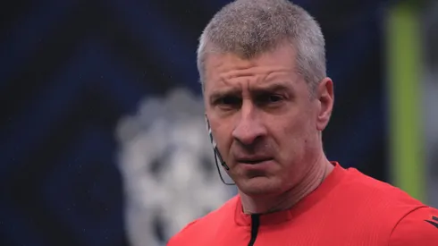 SP - SANTOS - 01/10/2023 - BRASILEIRO A 2023, SANTOS X VASCO - O arbitro Anderson Daronco durante partida entre Santos e Vasco no estadio Vila Belmiro pelo campeonato Brasileiro A 2023. Foto: Ettore Chiereguini/AGIF