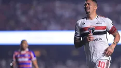 VETADO! Luciano tem situação chata exposta no São Paulo em meio a sequência na reserva - Foto: Ettore Chiereguini/AGIF