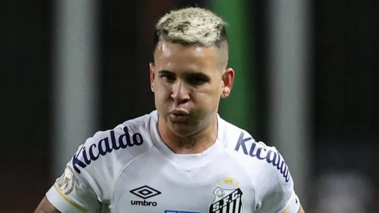 Foto: Gilson Lobo/AGIF - Soteldo não deve jogar contra o Inter