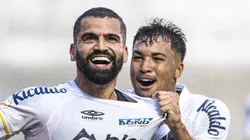 Foto: Abner Dourado/AGIF - Tomás Rincón e Marcos Leonardo deverão ser titulares