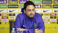 Treinador reintegra ao elenco peças não convocadas na última Data FIFA, e cria bom ambiente para testes na nova era. Joilson Marconne/Flickr Oficial CBF