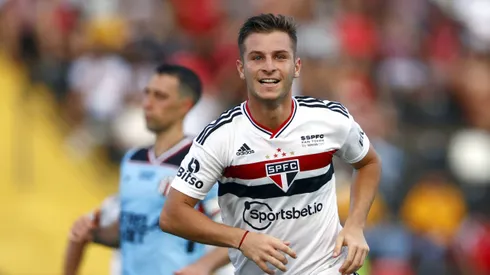 Foto: Thiago Calil/AGIF – Jogador criticou gramado do Allianz e viralizou na web