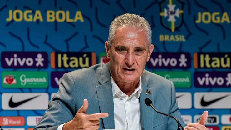 RJ - Rio de Janeiro - 07/11/2022 - CONVOCACAO SELECAO BRASILEIRA - Tite tecnico da Selecao Brasileira anuncia a lista com os 26 nomes convocados para disputar a Copa do Mundo de 2022 no Catar, nesta segunda feira (07), no auditorio da sede da CBF, na zona oeste do Rio de Janeiro. Foto: Thiago Ribeiro/AGIF