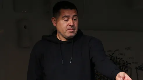 BUENOS AIRES, ARGENTINA - SEPTEMBER 25: Vice President of Boca Juniors Juan Roman Riquelme celebrates winning the Argentina Women's League after a match between Boca Juniors and UAI Urquiza at Estadio Alberto J. Armando on September 25, 2022 in Buenos Aires, Argentina. (Photo by Daniel Jayo/Getty Images)