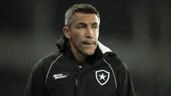 RJ - RIO DE JANEIRO - 02/10/2023 - BRASILEIRO A 2023, BOTAFOGO X GOIAS - Bruno Lage tecnico do Botafogo durante partida contra o Goias no estadio Engenhao pelo campeonato Brasileiro A 2023. Foto: Jorge Rodrigues/AGIF