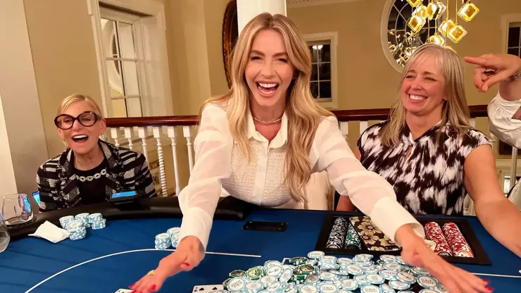 Julianne Hough venceu torneio de poker entre mulheres (Foto: Jenny Just / Poker Power)
