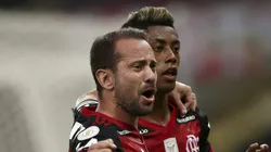 Bruno Henrique (R) of Flamengo celebrates with Everton Ribeiro after scoring a goal during a match between Flamengo and Vasco da Gama as part of 2020 Brasileirao Series A at Maracana Stadium on February 04, 2021 in Rio de Janeiro, Brazil. (Photo by Buda Mendes/Getty Images)