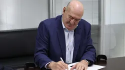 R$ 42 milhões, Rueda CONSEGUIU: Santos FECHA negócio que assombrava o Clube e paga TUDO