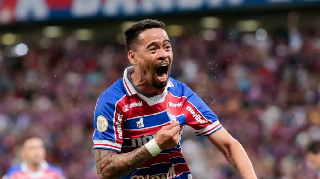 Fortaleza vai para a final da Sul-Americana e reações de Pikachu, Tinga e outros viralizam